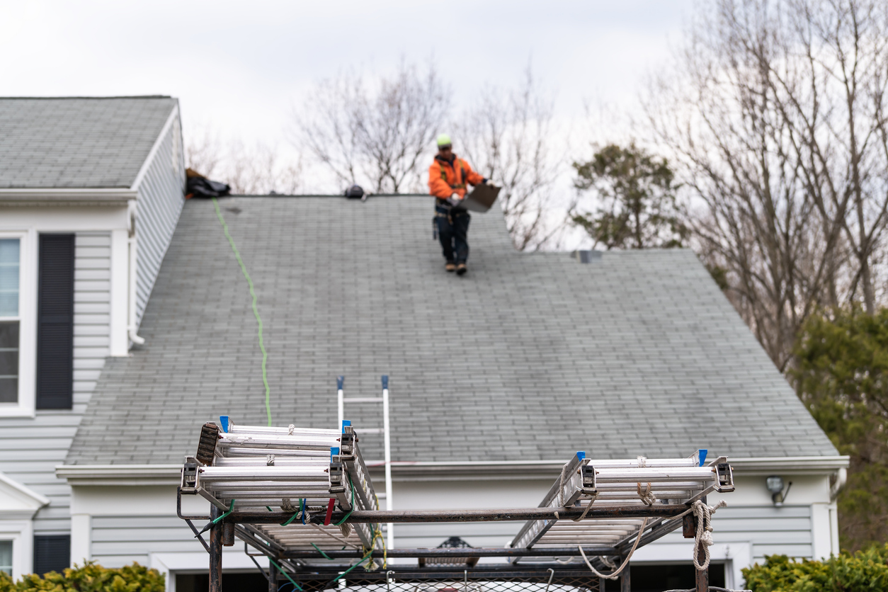 FACTORS THAT MAY LEAD YOU TO HIRING A ROOF REPLACEMENT CONTRACTOR IN FAIRFAX, VA